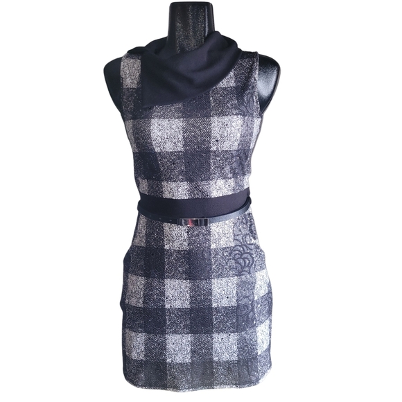 New Tower Black and Grey Plaid  Sleeveless Belted Dress M - Picture 1 of 7